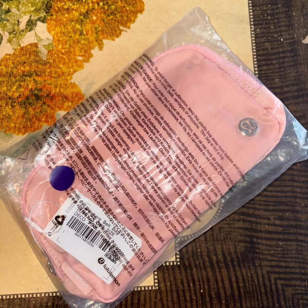 Lululemon everywhere belt bag pink haze NEW